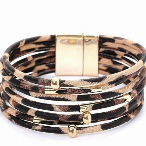 Anthropologie Jewelry - NEW Leopard Faux Leather Wrap Magnetic Bracelet